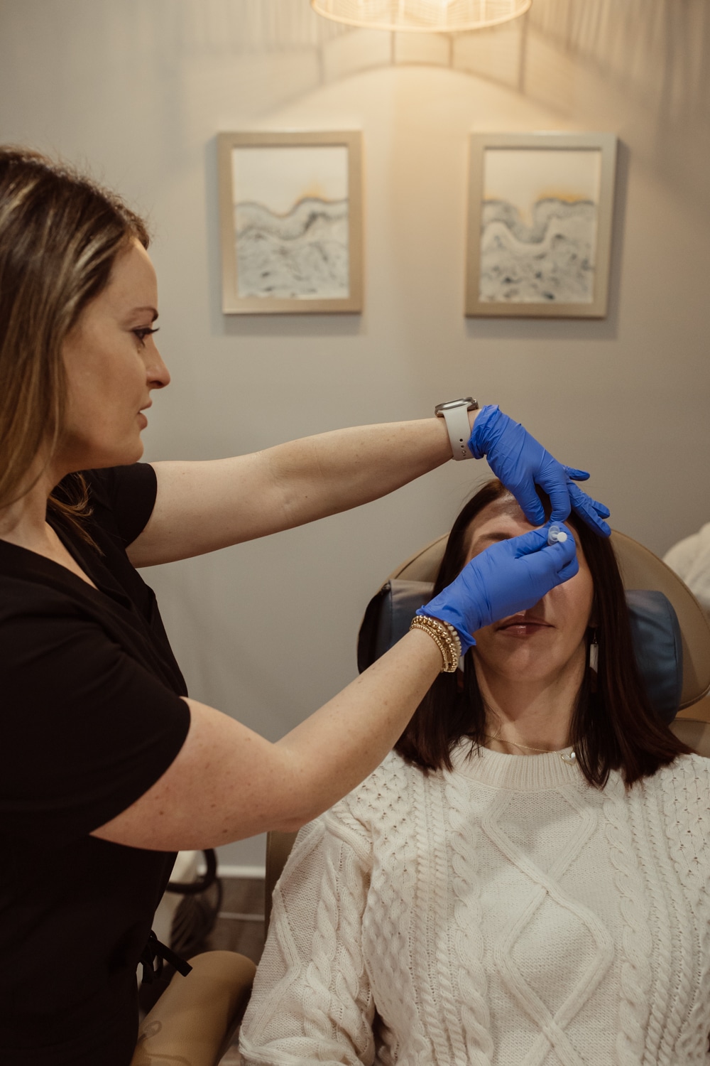 Pt receiving botox